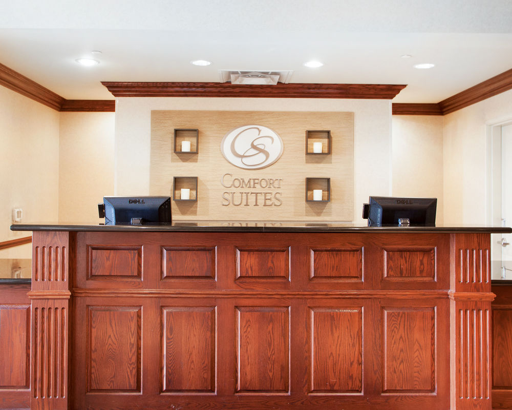 Holiday Inn Expr and Sts Milwaukee NW ¿ Park Place in Milwaukee