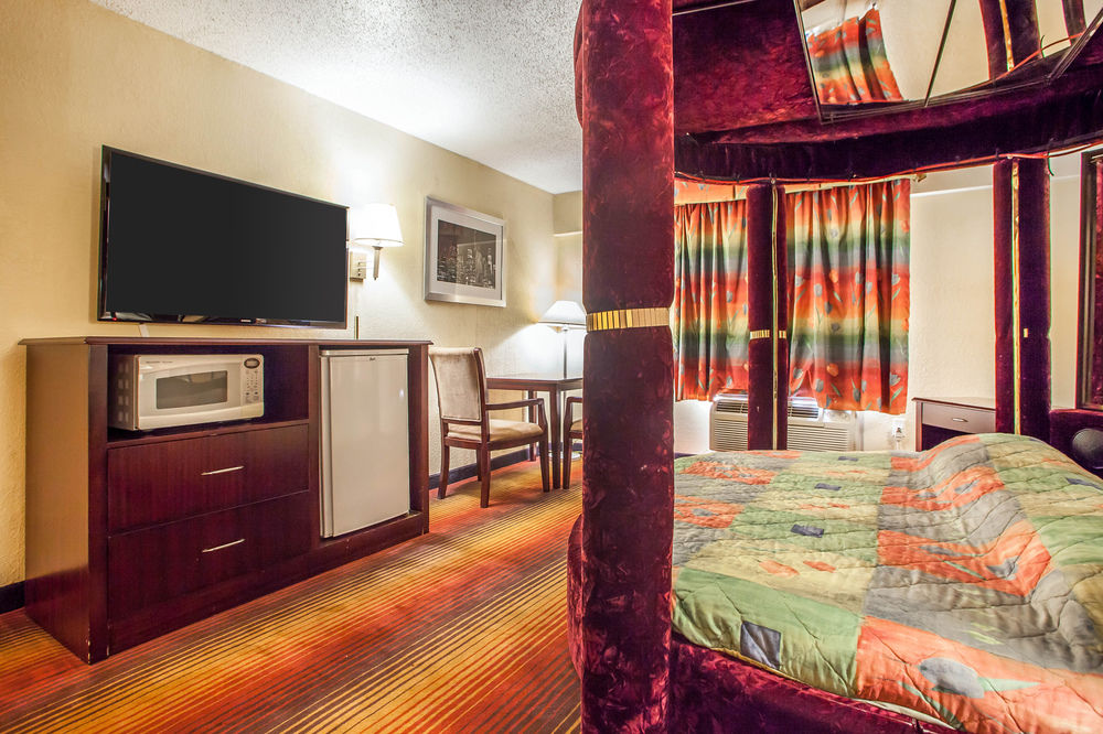 Days Inn by Wyndham Jersey City / NYC Area in Jersey City