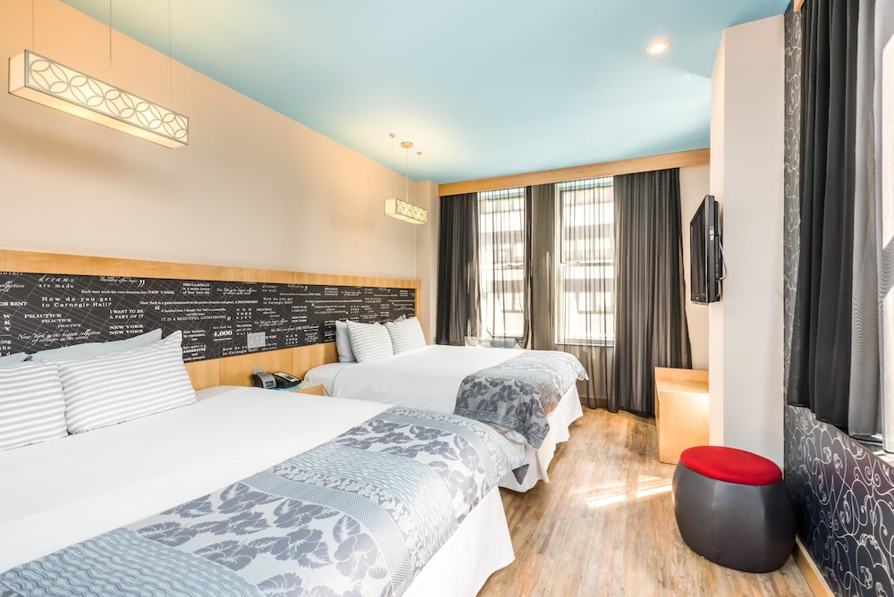 TRYP BY WYNDHAM TIMES SQUARE SOUTH in New York, Ny