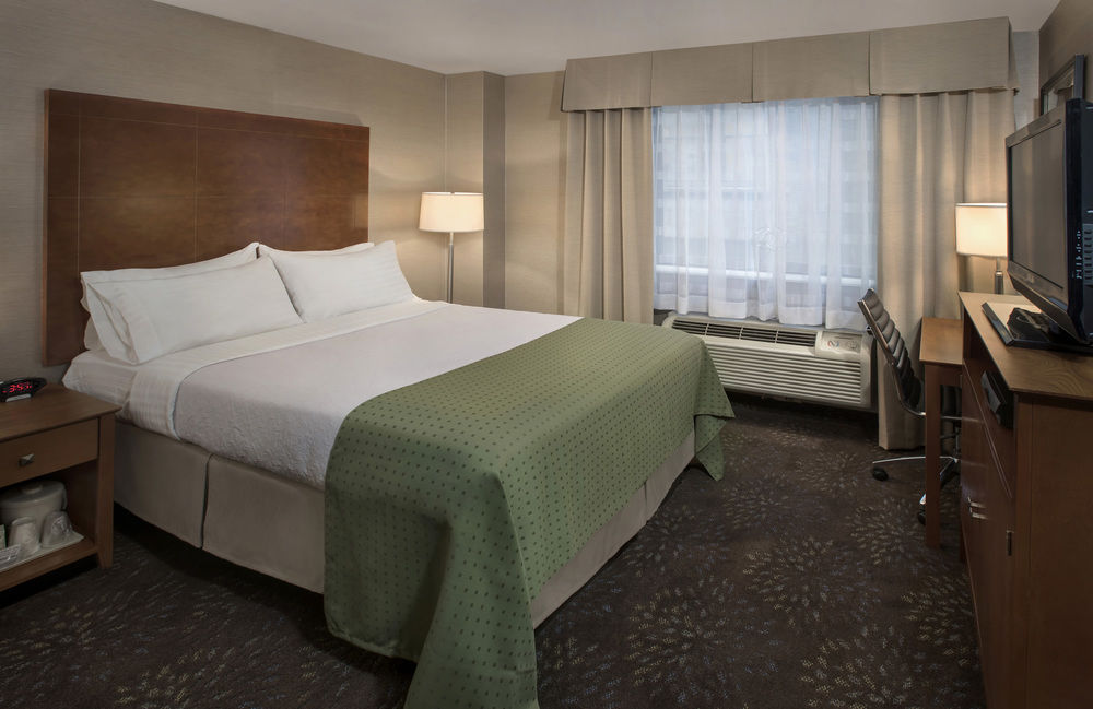 HOLIDAY INN MANHATTAN 6TH AVE - CHELSEA in New York, Ny