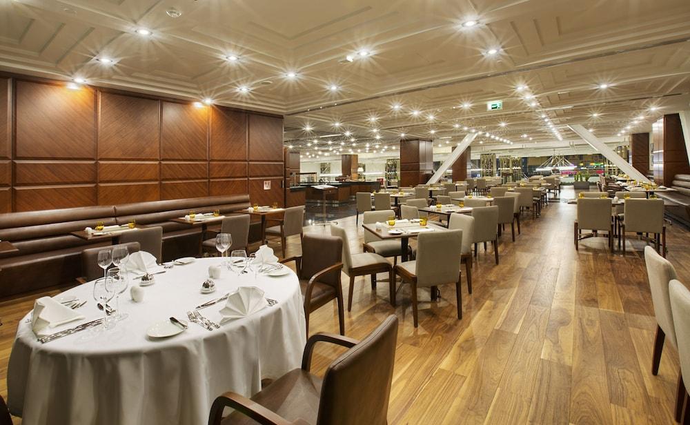 DoubleTree by Hilton Istanbul - Avcilar in Istanbul