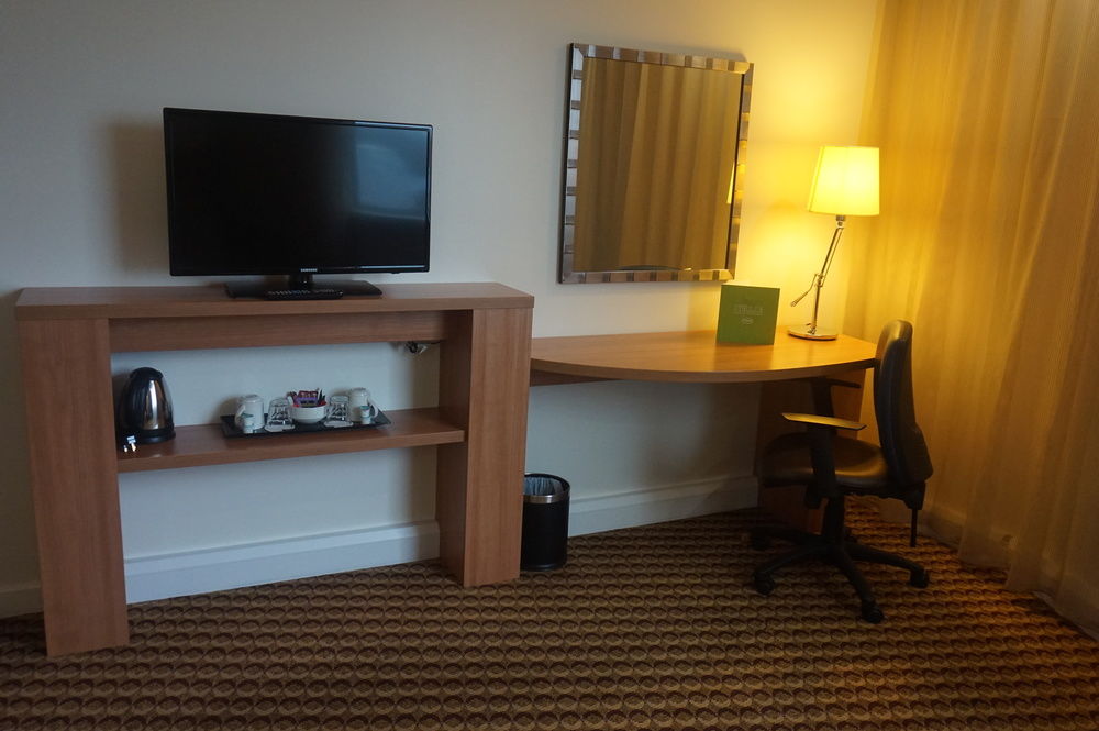 Hampton by Hilton London Luton Airport in Luton