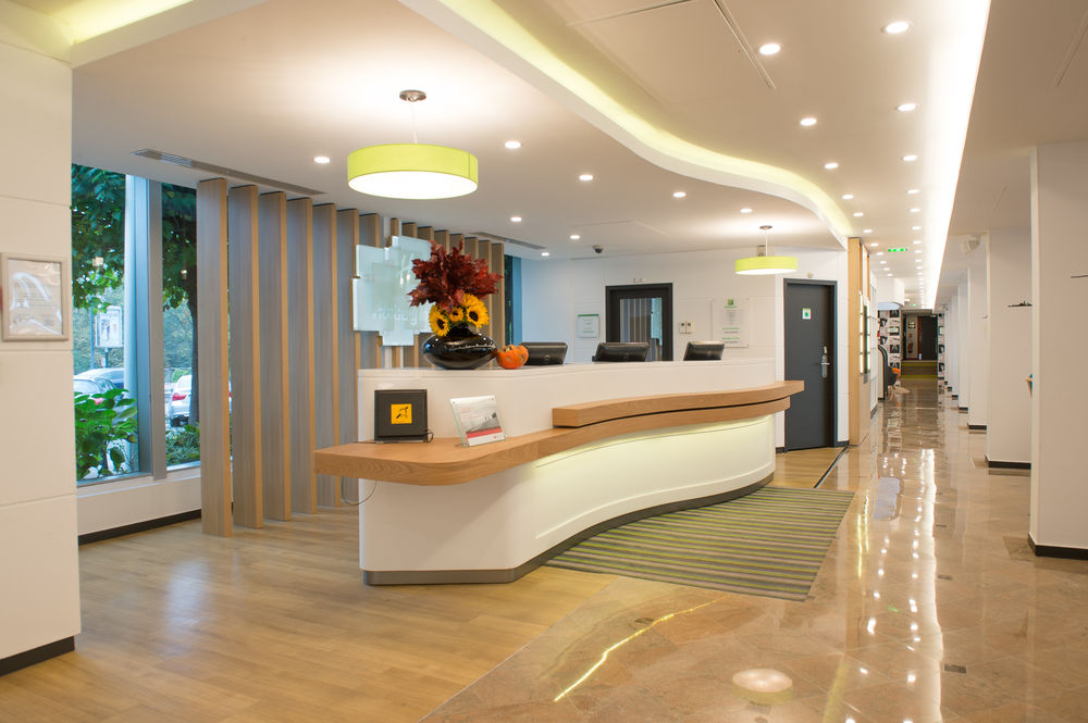 DoubleTree by Hilton Paris Bougival in Bougival
