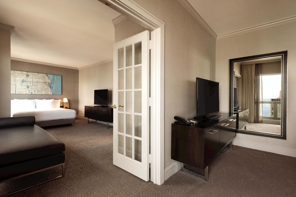 Hilton Chicago/Magnificent Mile Suites in Chicago
