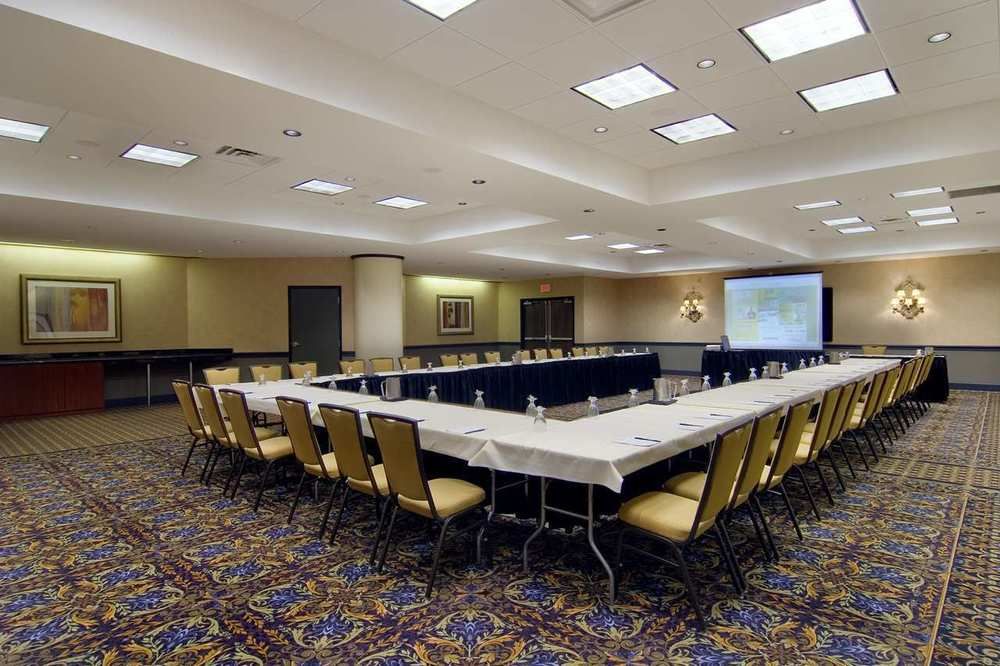 Embassy Suites by Hilton Indianapolis Downtown in Indianapolis