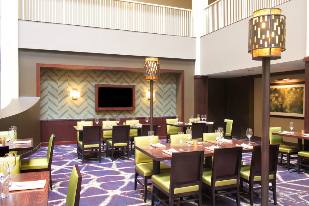 Embassy Suites by Hilton Philadelphia Airport in Philadelphia, Pa