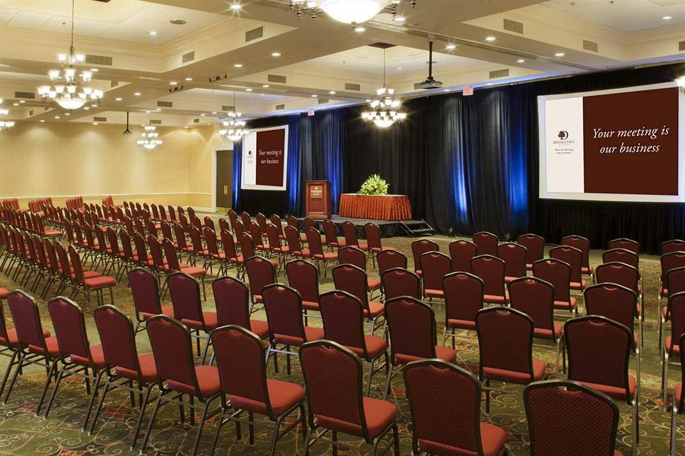 DoubleTree by Hilton Charlottesville in Charlottesville