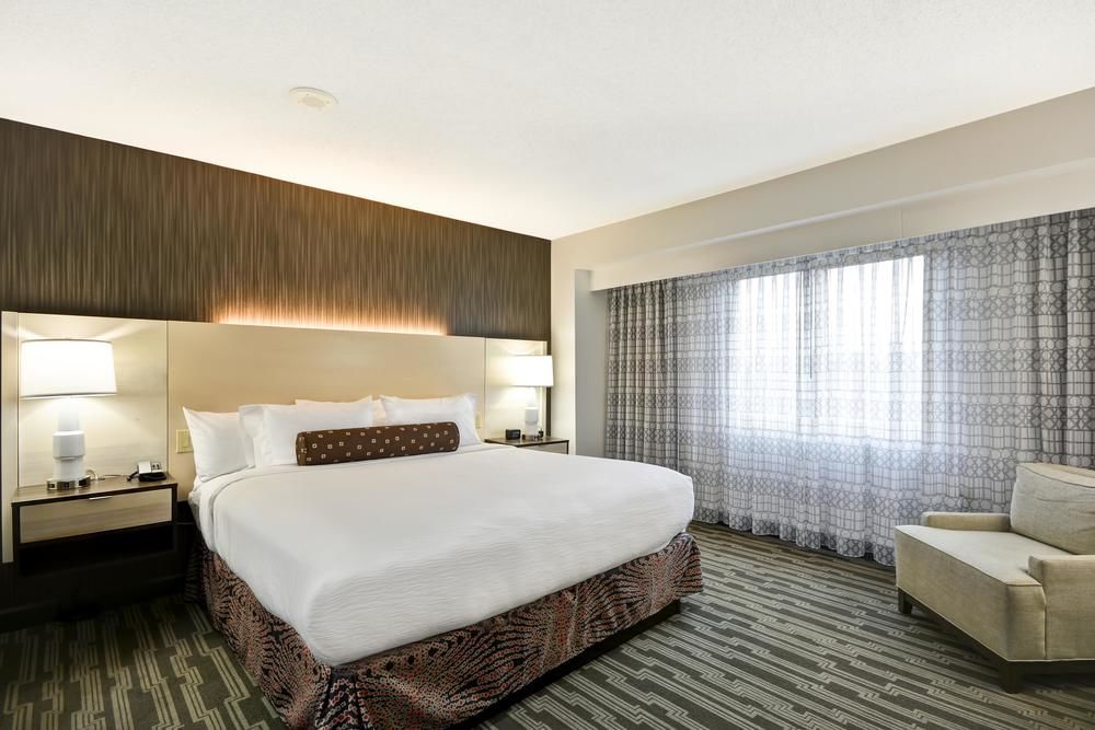 Embassy Suites by Hilton Charlotte in Charlotte