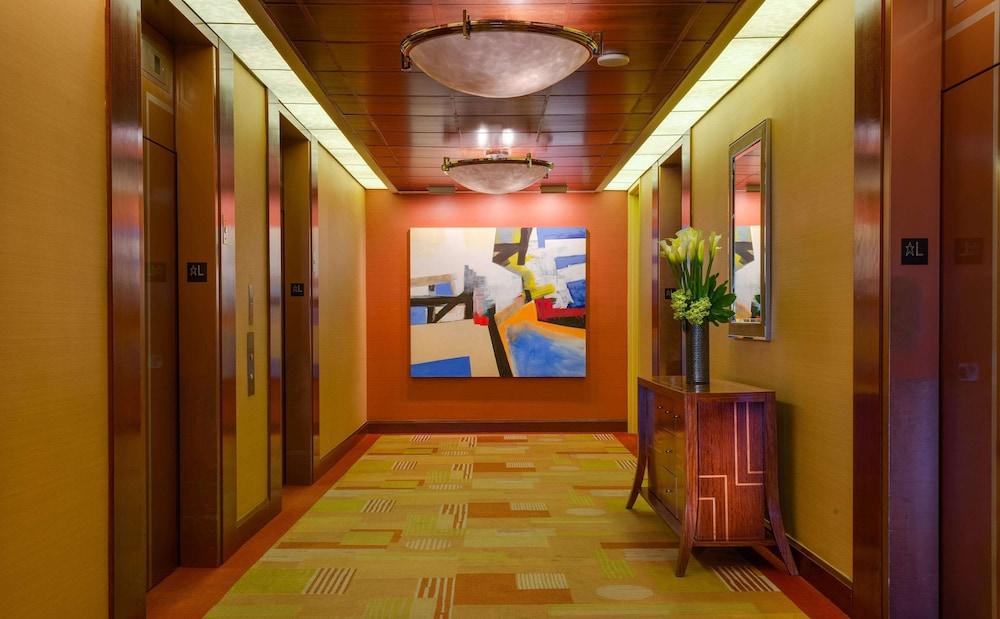 Hilton San Francisco Airport Bayfront in Burlingame, Ca