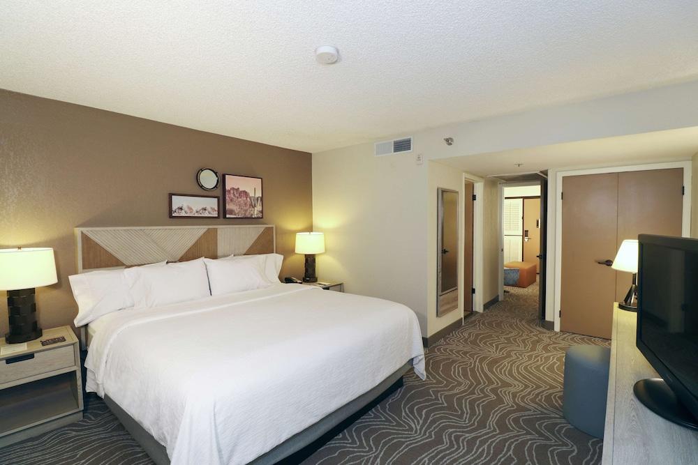 Embassy Suites by Hilton Phoenix Tempe in Tempe