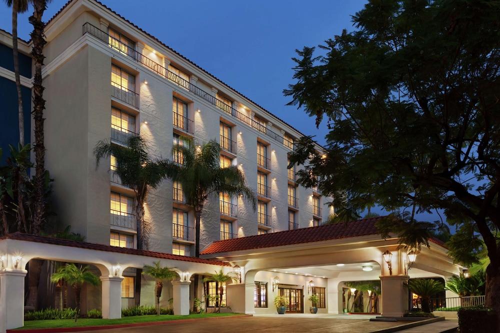 Embassy Suites by Hilton Arcadia Pasadena Area in Arcadia, Ca
