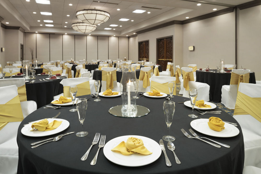 Embassy Suites by Hilton Columbus in Columbus