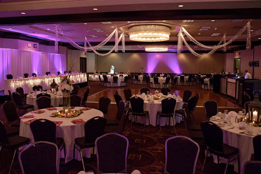 DoubleTree by Hilton Wichita Airport in Wichita