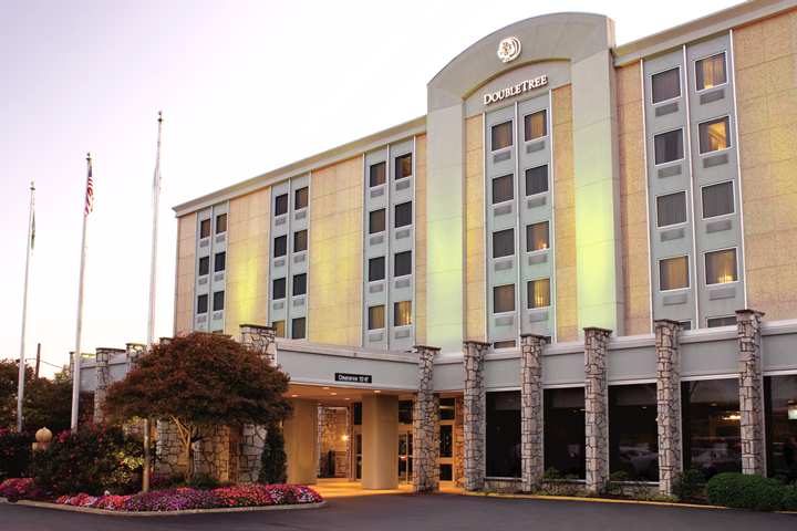 DoubleTree by Hilton Pittsburgh Airport in Moon Township, Pa