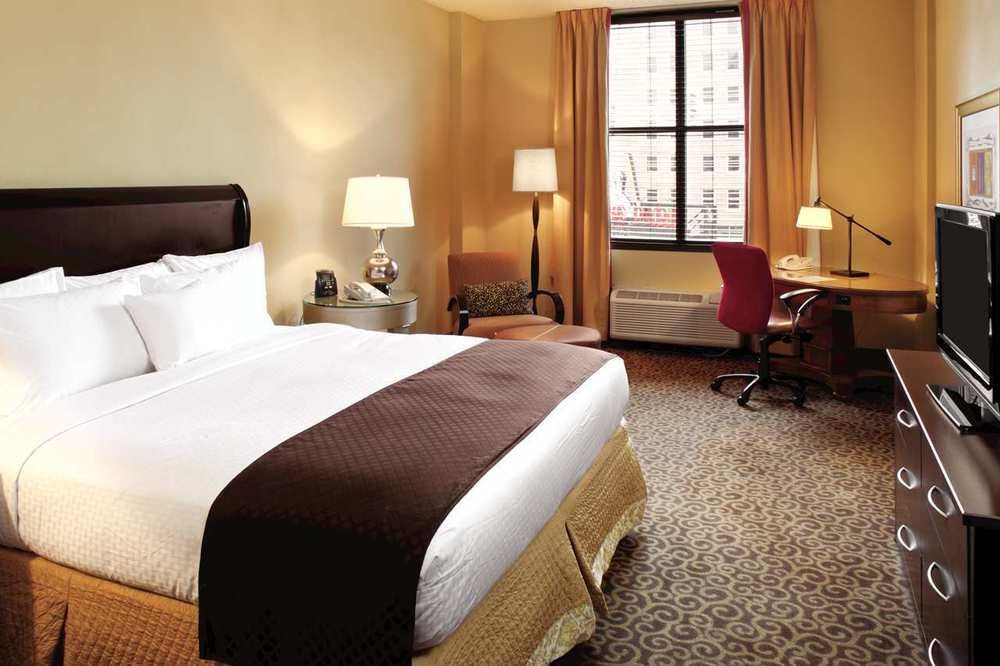 DoubleTree by Hilton Memphis Downtown in Memphis