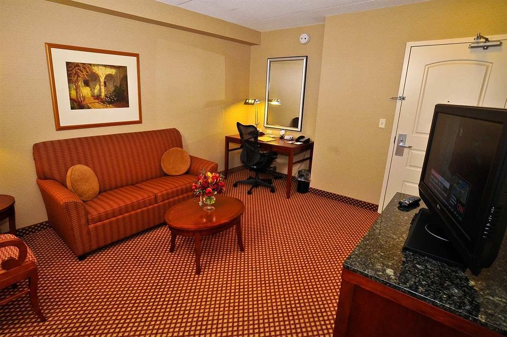 Hilton Garden Inn Erie in Erie