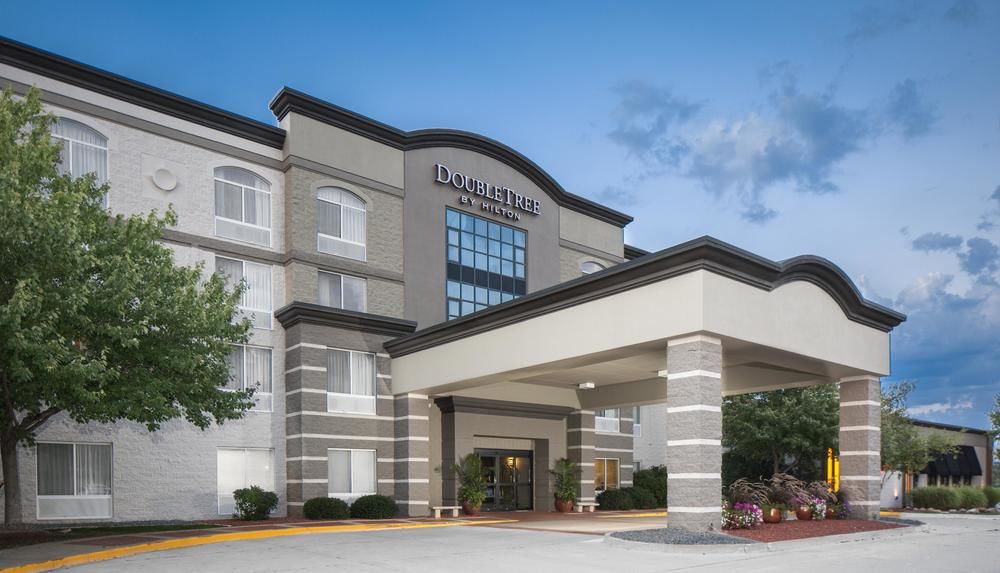 DoubleTree by Hilton Des Moines Airport in Des Moines, Ia