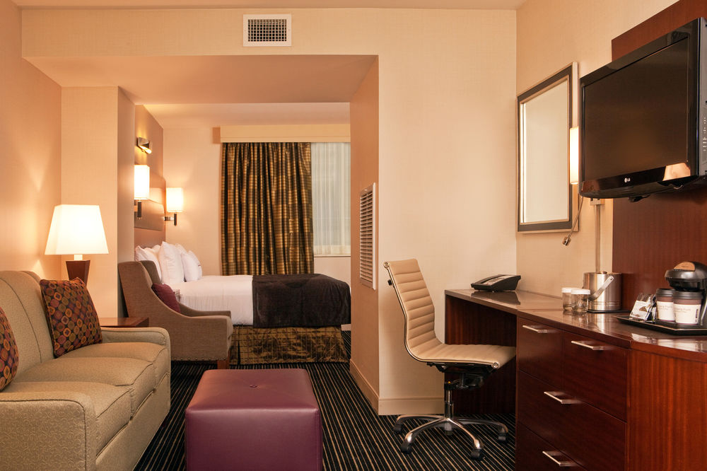 DoubleTree by Hilton New York Downtown in New York, Ny