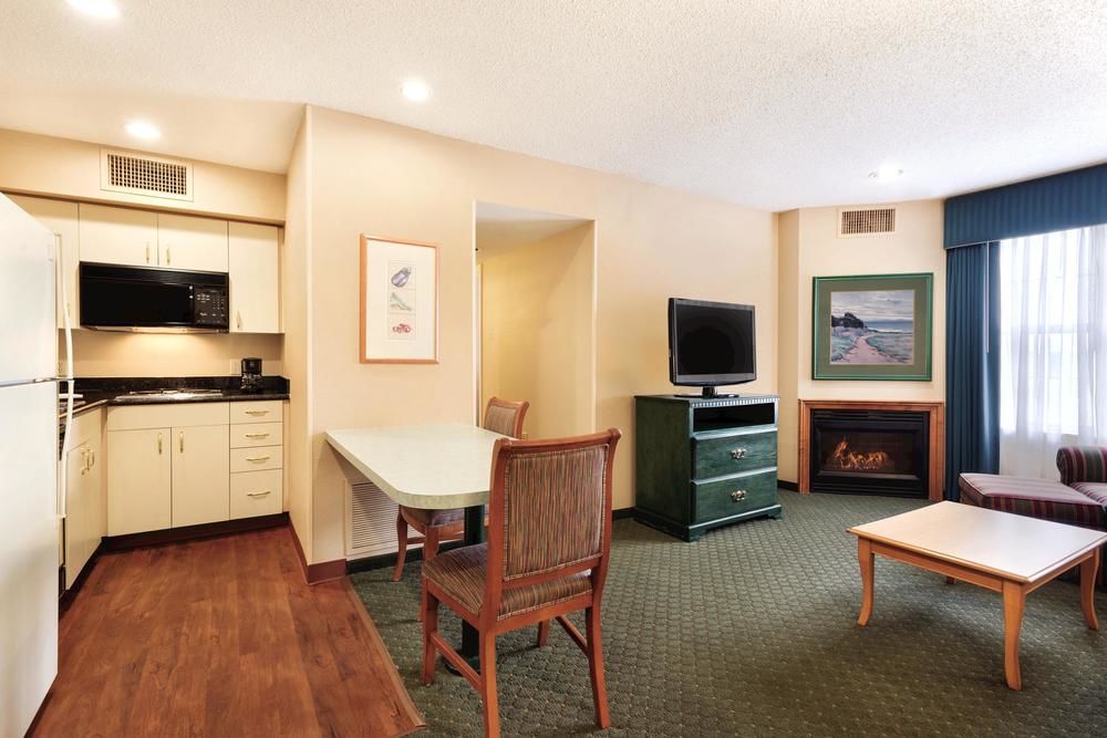Homewood Suites by Hilton Greensboro in Greensboro, Nc
