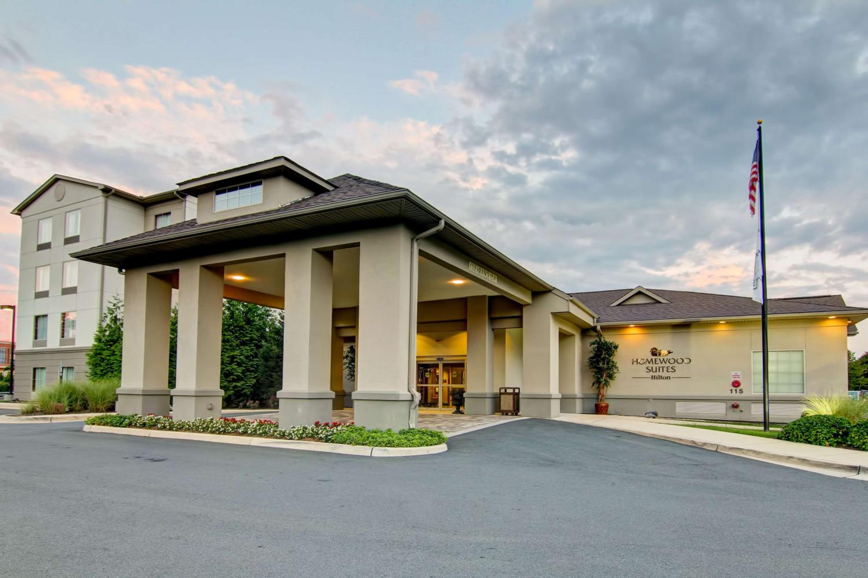 Homewood Suites by Hilton Leesburg in Leesburg, Va