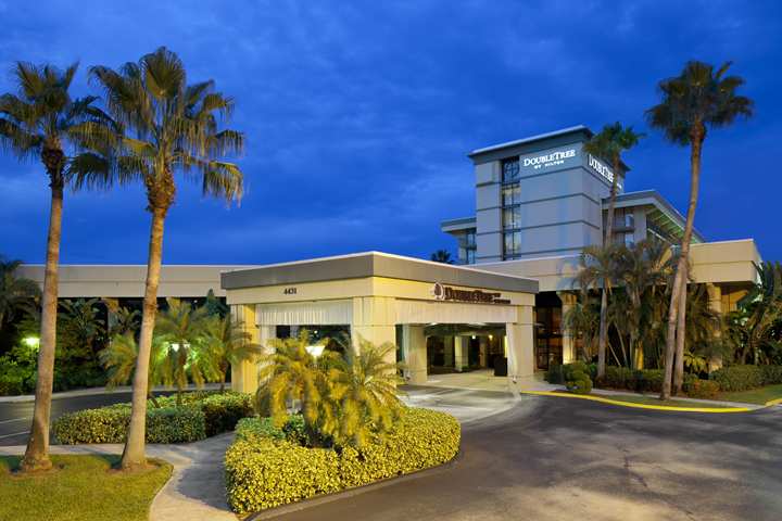 DoubleTree by Hilton Palm Beach Gardens in Palm Beach Gardens, Fl