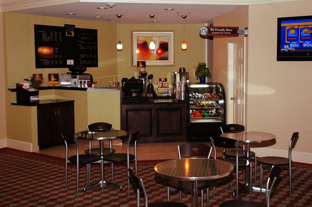 DoubleTree by Hilton Fayetteville in Fayetteville, Nc
