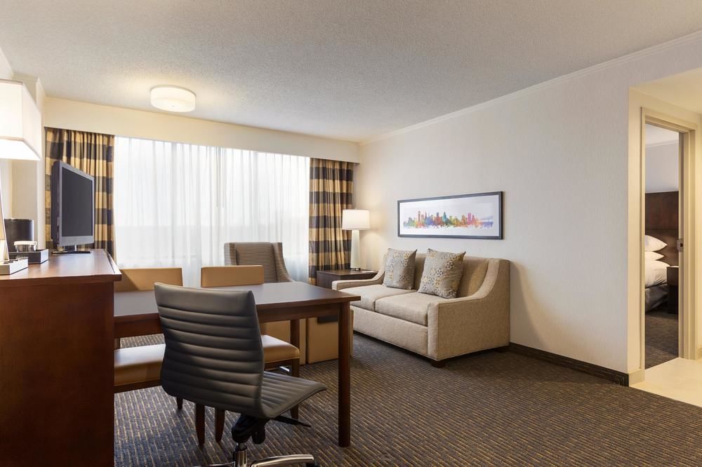Embassy Suites by Hilton Baltimore at BWI Airport in Linthicum, Md