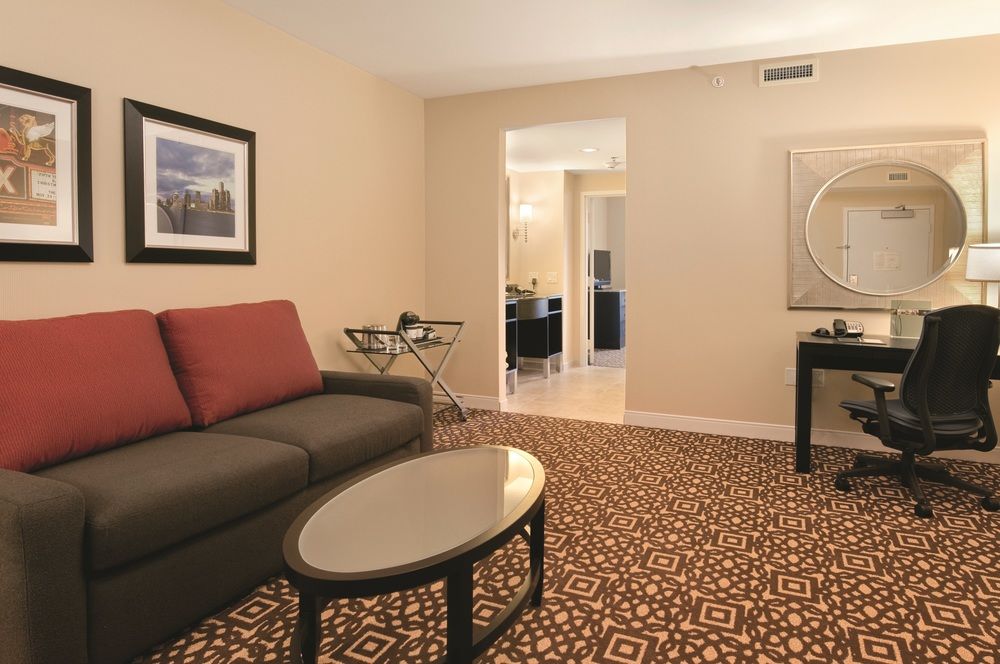 DoubleTree Suites by Hilton Detroit Downtown - Fort Shelby in Detroit, Mi