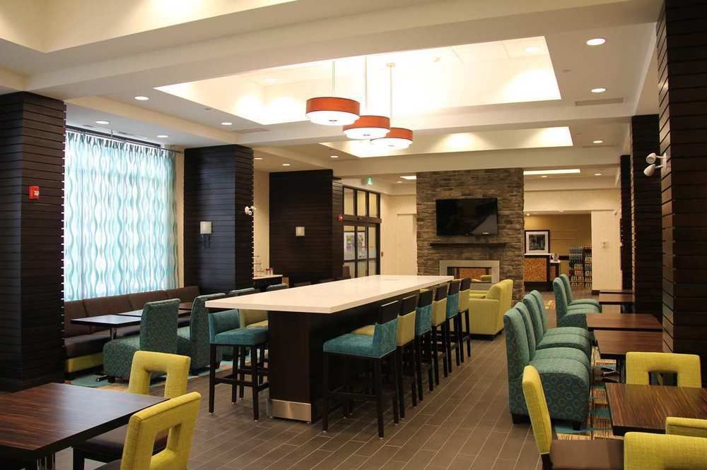 Hampton Inn by Hilton Winnipeg Airport/Polo Park in Winnipeg, Mb
