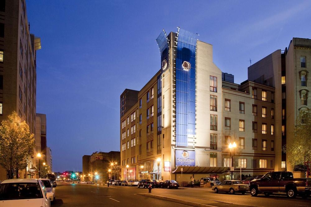 DoubleTree by Hilton Boston - Downtown in Boston