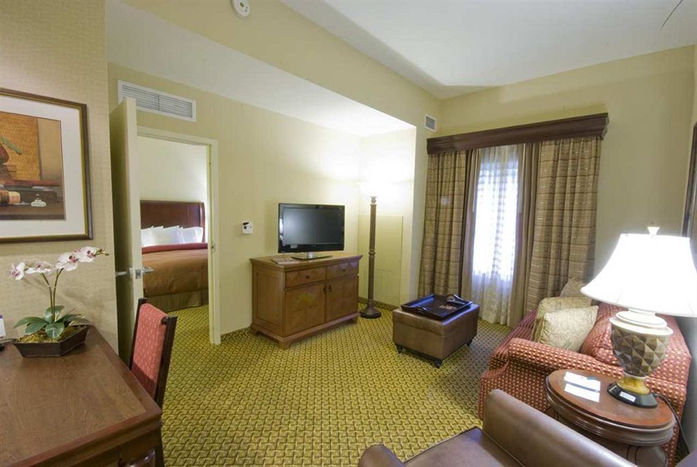 Homewood Suites by Hilton Ft.Lauderdale Airport-Cruise Port in Dania, Fl