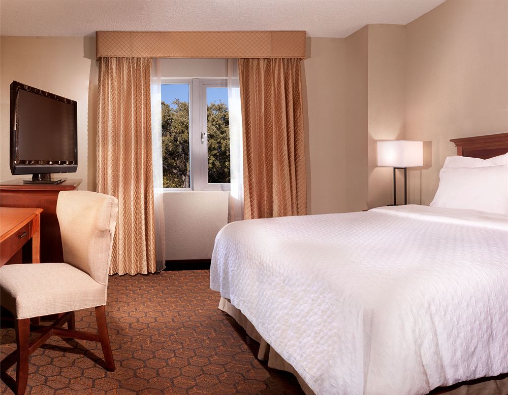 Embassy Suites by Hilton Austin Arboretum in Austin, Tx