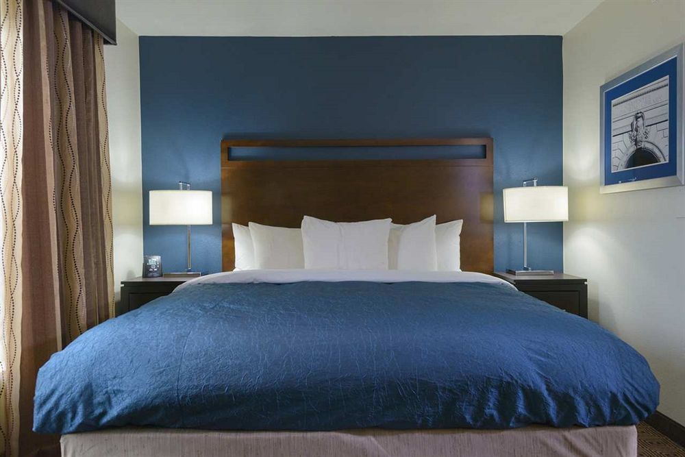 Homewood Suites by Hilton Manchester/Airport in Manchester