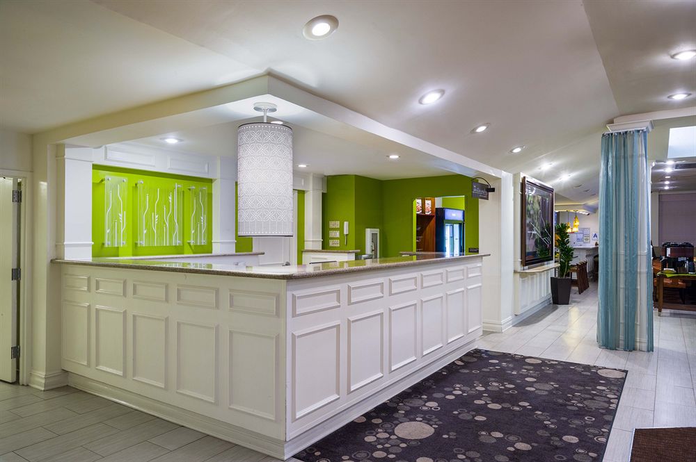 Hilton Garden Inn Queens/JFK Airport in New York, Ny