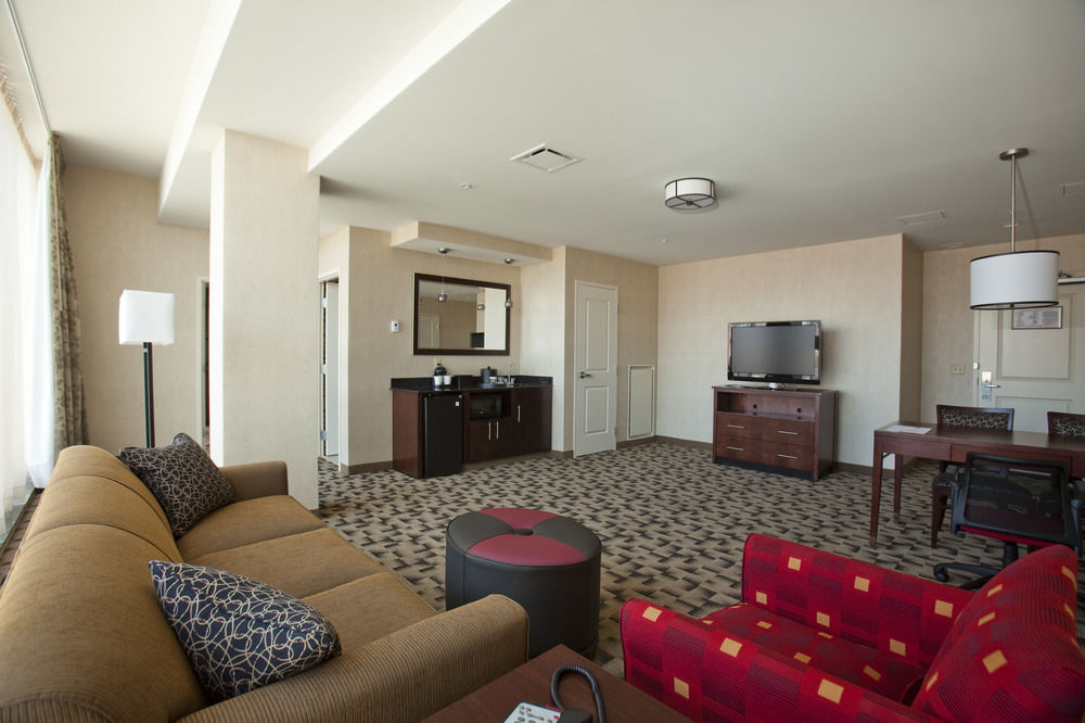 Embassy Suites by Hilton Buffalo in Buffalo, Ny