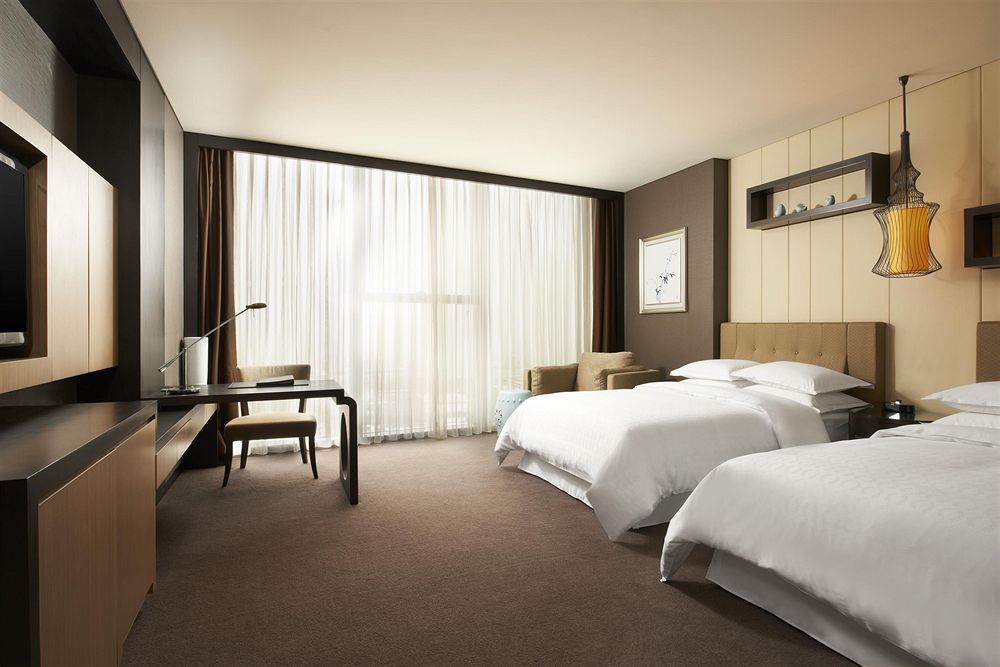 Sheraton Shanghai Waigaoqiao Hotel in Shanghai