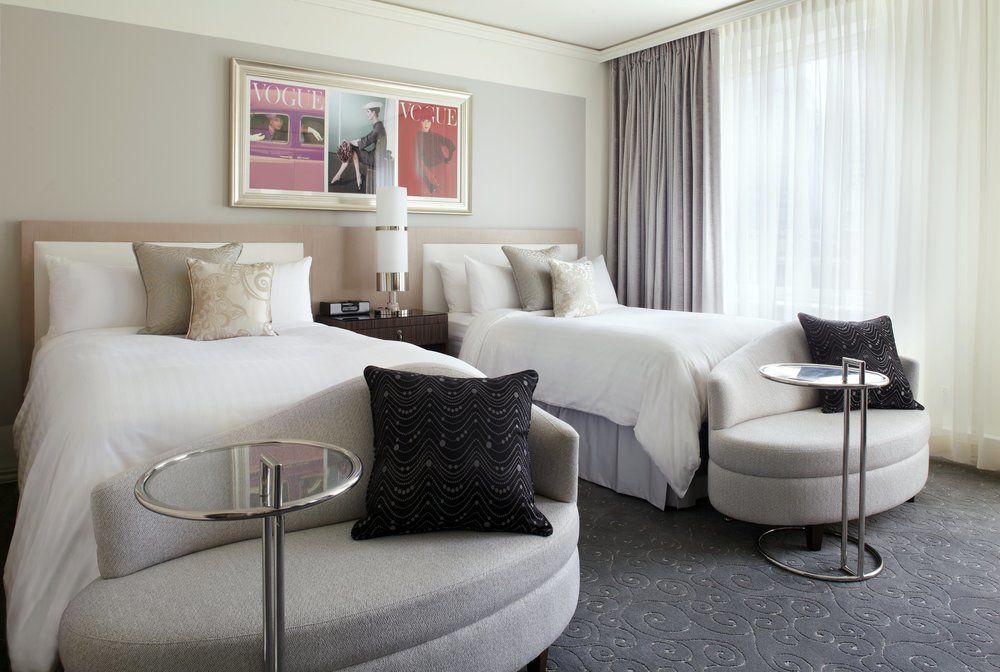 Vogue Hotel Montreal Downtown, Curio Collection by Hilton in Montreal