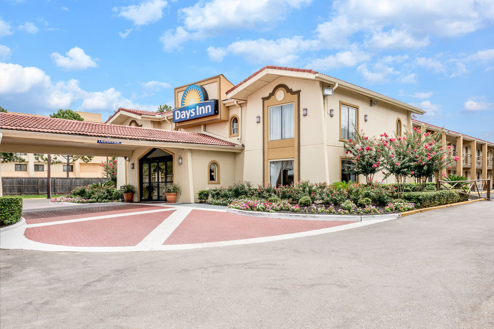 DAYS INN BY WYNDHAM HOUSTON in Houston, Tx