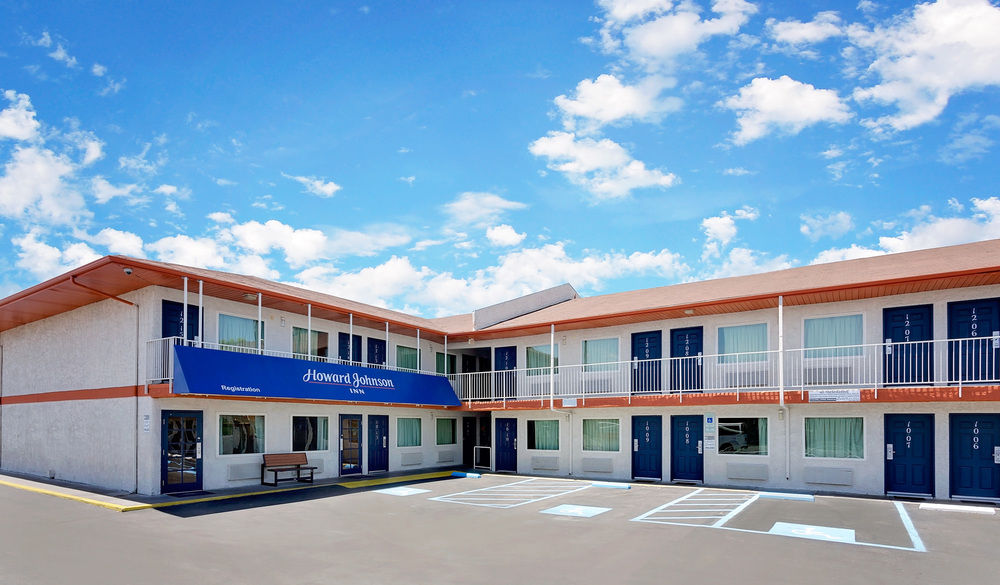 HOWARD JOHNSON BY WYNDHAM LAS VEGAS NEAR THE STRIP in Las Vegas