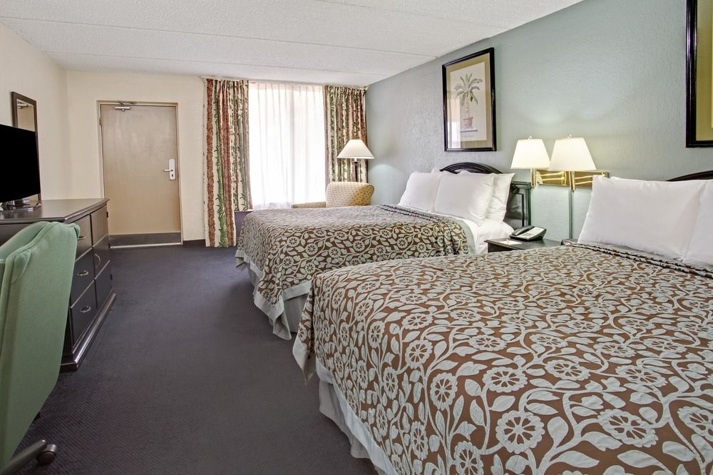 DAYS INN BY WYNDHAM ORLANDO AIRPORT FLORIDA MALL in Orlando