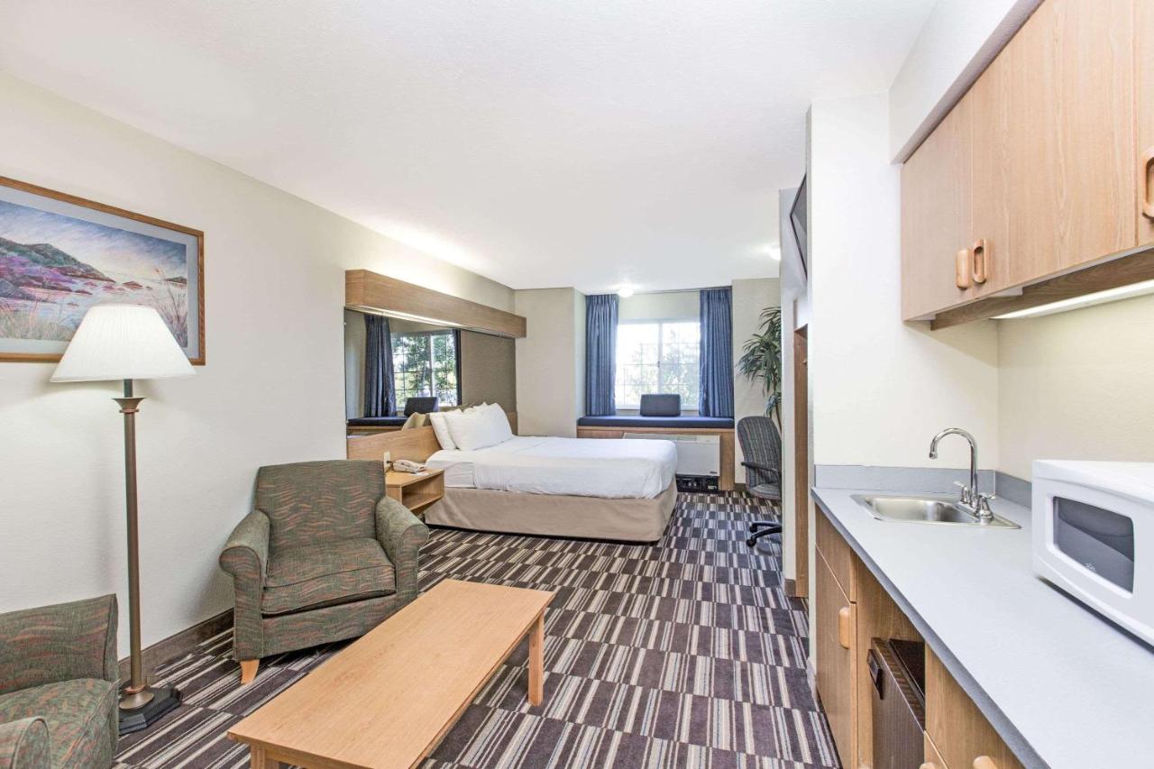 Baymont Inn & Suites by Wyndham Anchorage Airport in Anchorage