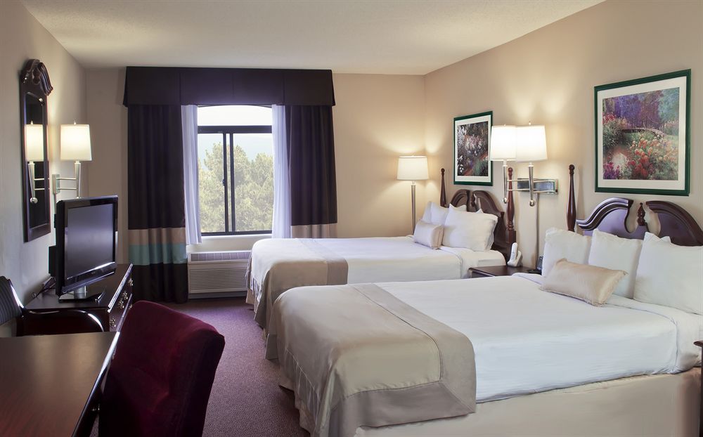 WINGATE BY WYNDHAM ALLENTOWN in Allentown