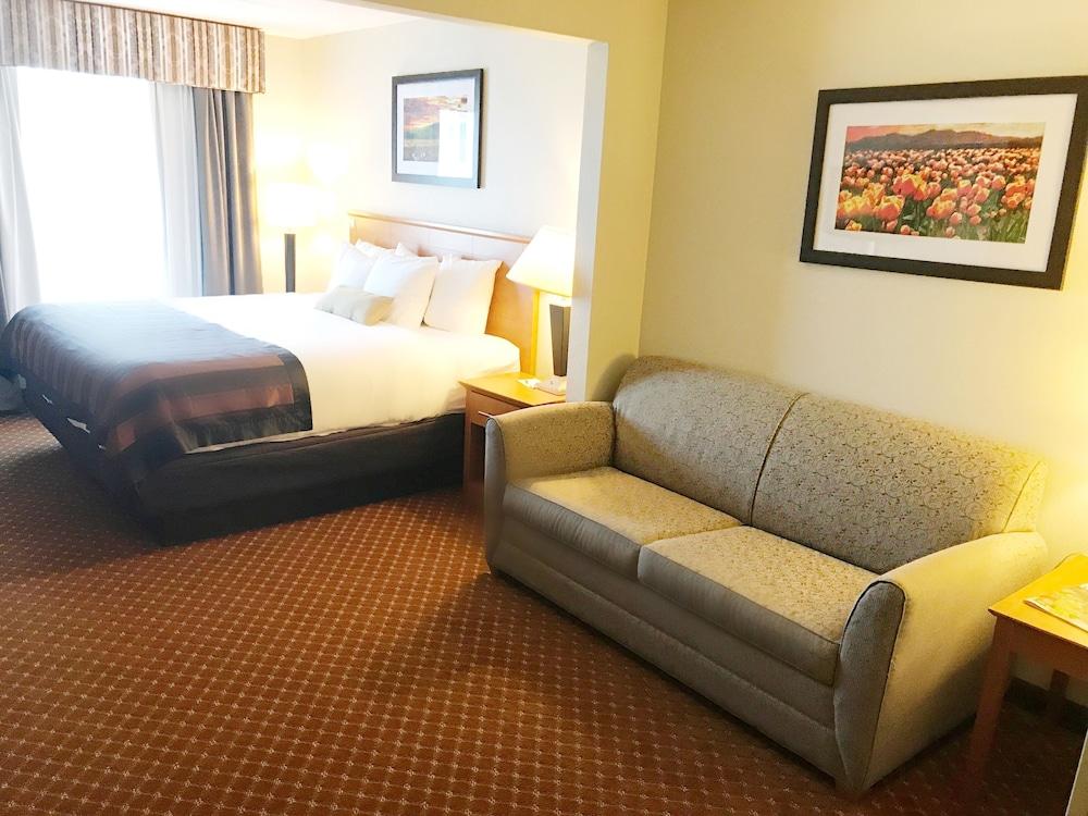 WINGATE BY WYNDHAM LOUISVILLE EAST in Louisville, Ky