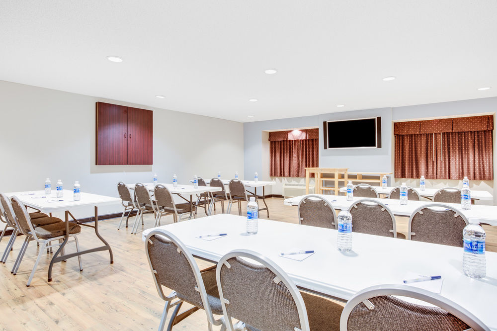 MICROTEL INN & SUITES BY WYNDHAM COLUMBUS NORTH in Columbus, Ga