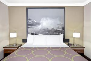 SUPER 8 BY WYNDHAM LOS ANGELES-CULVER CITY AREA in Los Angeles, Ca