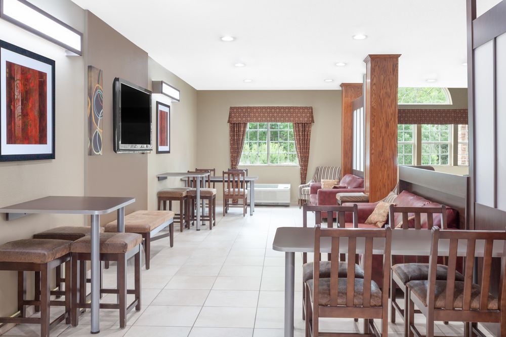 MICROTEL INN & SUITES BY WYNDHAM COLUMBIA/AT FORT in Columbia, Sc
