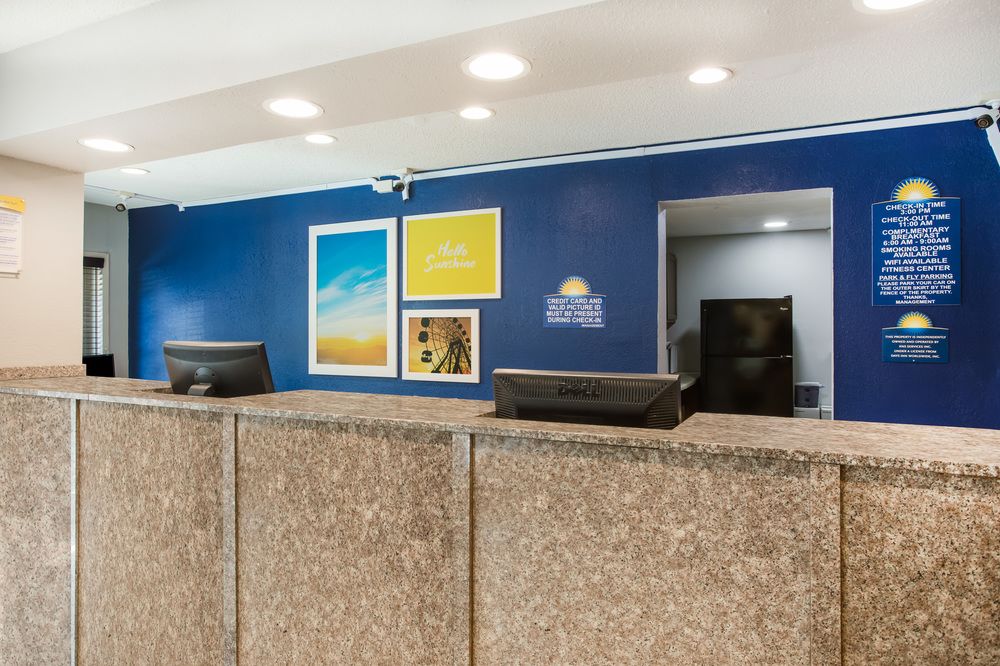 DAYS INN BY WYNDHAM COLLEGE PARK AIRPORT BEST ROAD in College Park, Ga