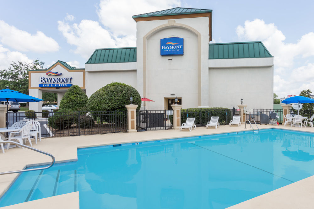 BAYMONT BY WYNDHAM GREENSBORO/COLISEUM in Greensboro, Nc