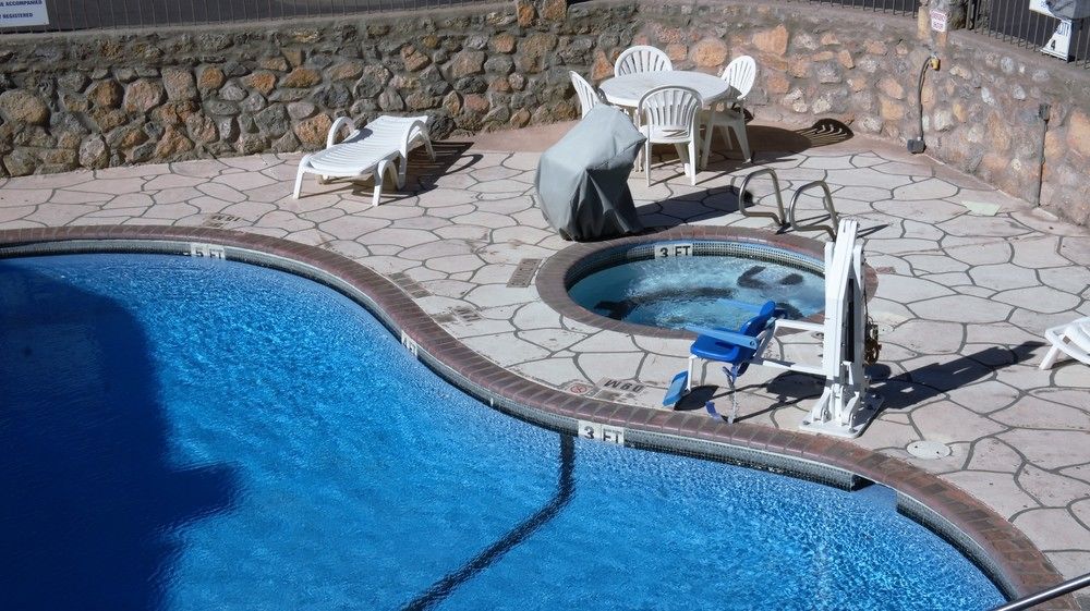 Days Inn by Wyndham El Paso West in El Paso, Tx