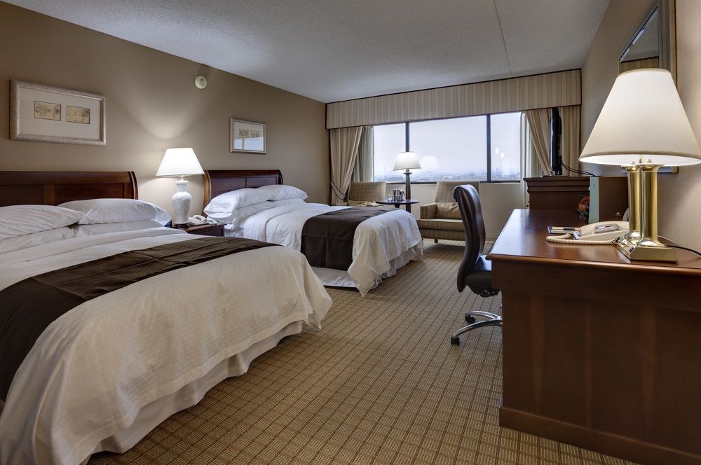 DoubleTree by Hilton Newark Airport in Newark, Nj